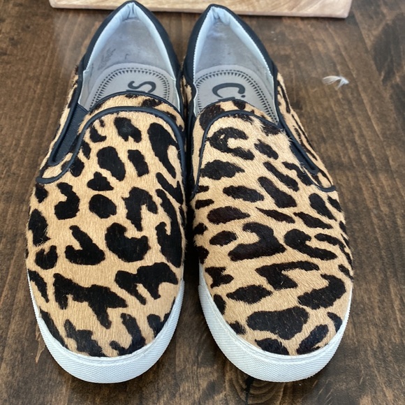 Size 7 Circus by Sam Edelman Animal Print. In great condition. Like new. - Picture 3 of 3